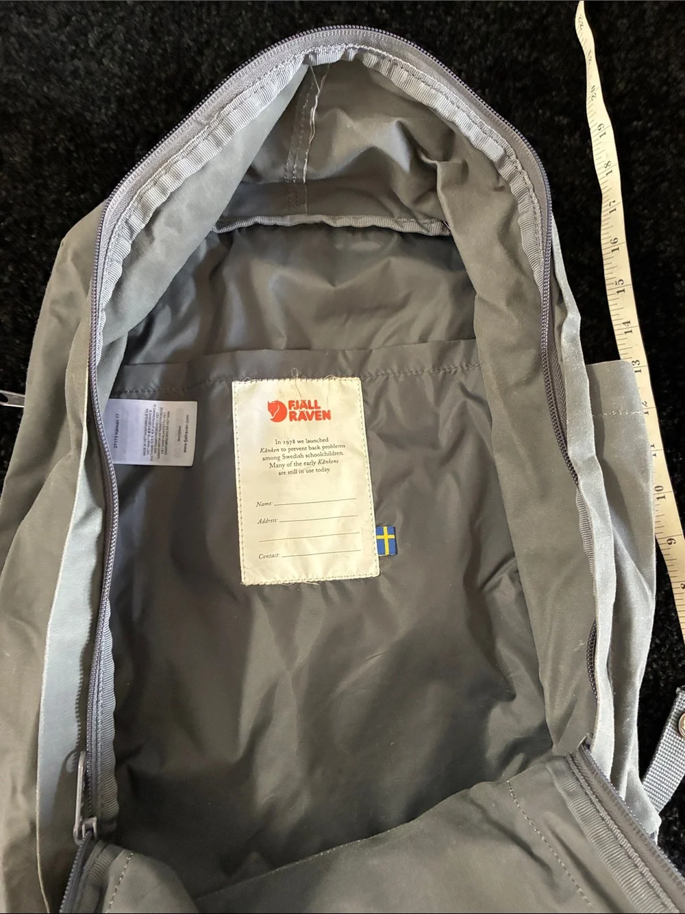FJALLRAVEN Large kanken 18” Gray Backpack
